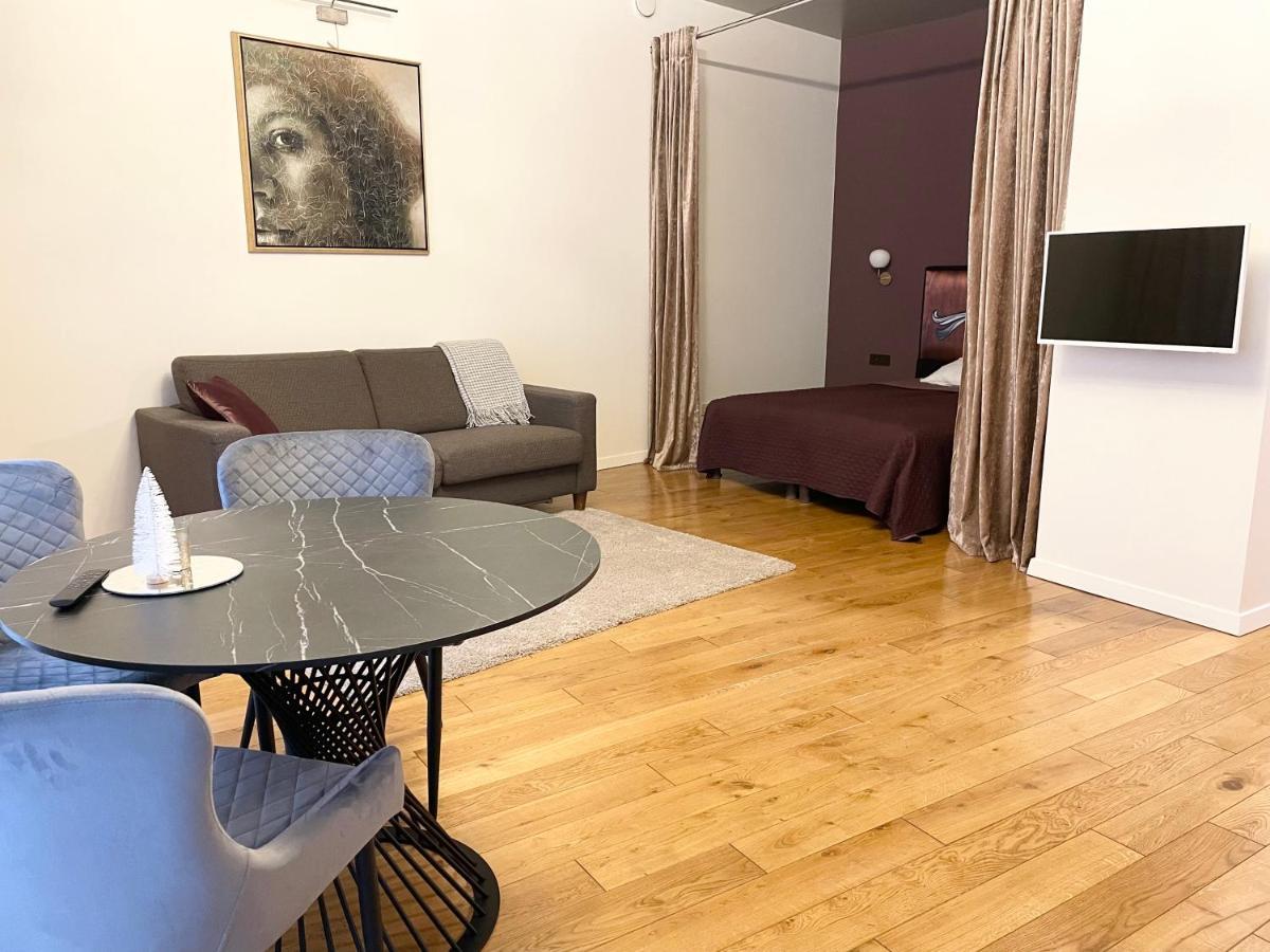 شقة Subaciaus Studio In Old Town فيلنيوس المظهر الخارجي الصورة