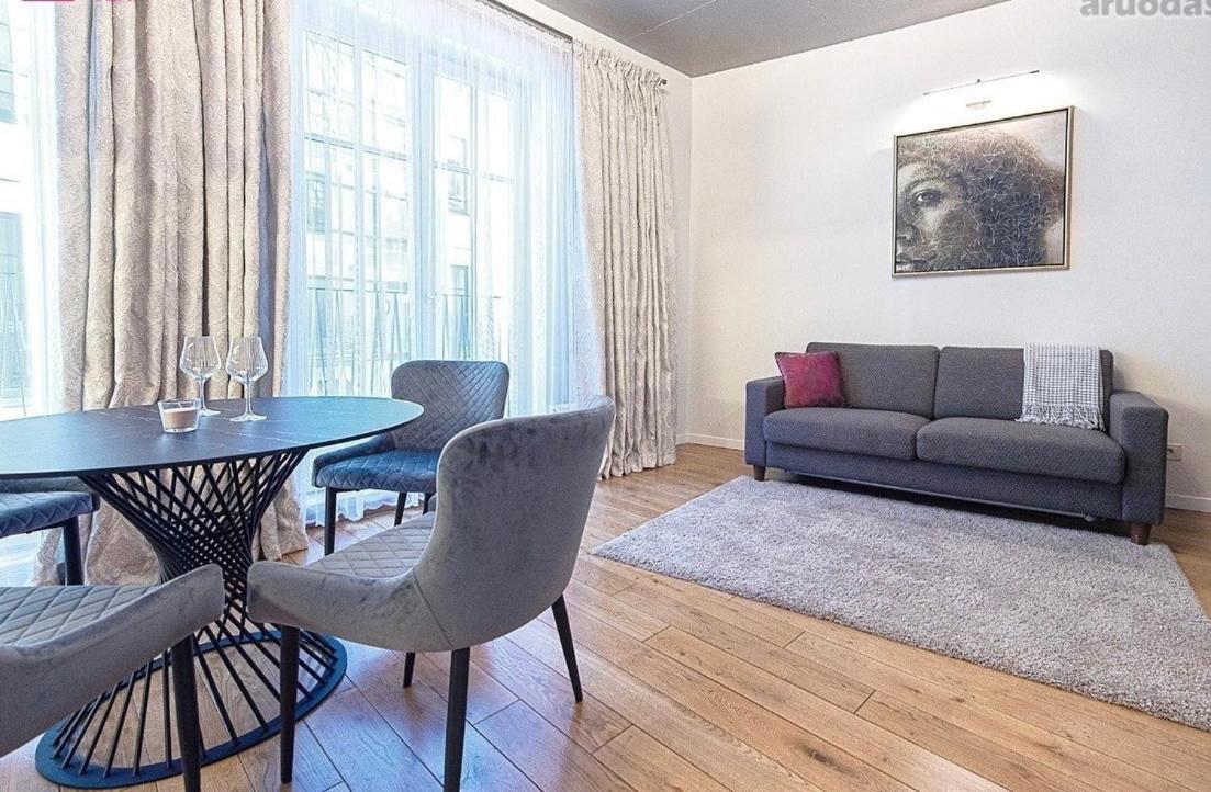 شقة Subaciaus Studio In Old Town فيلنيوس المظهر الخارجي الصورة